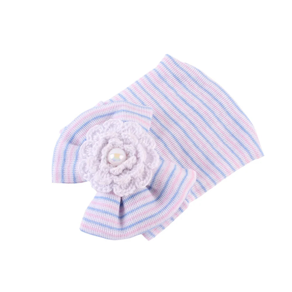Gorro de algodón con lazo grande para recién nacida