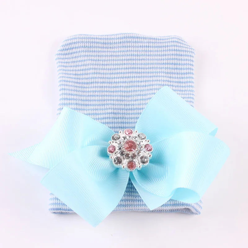 Gorro de algodón con lazo grande para recién nacida