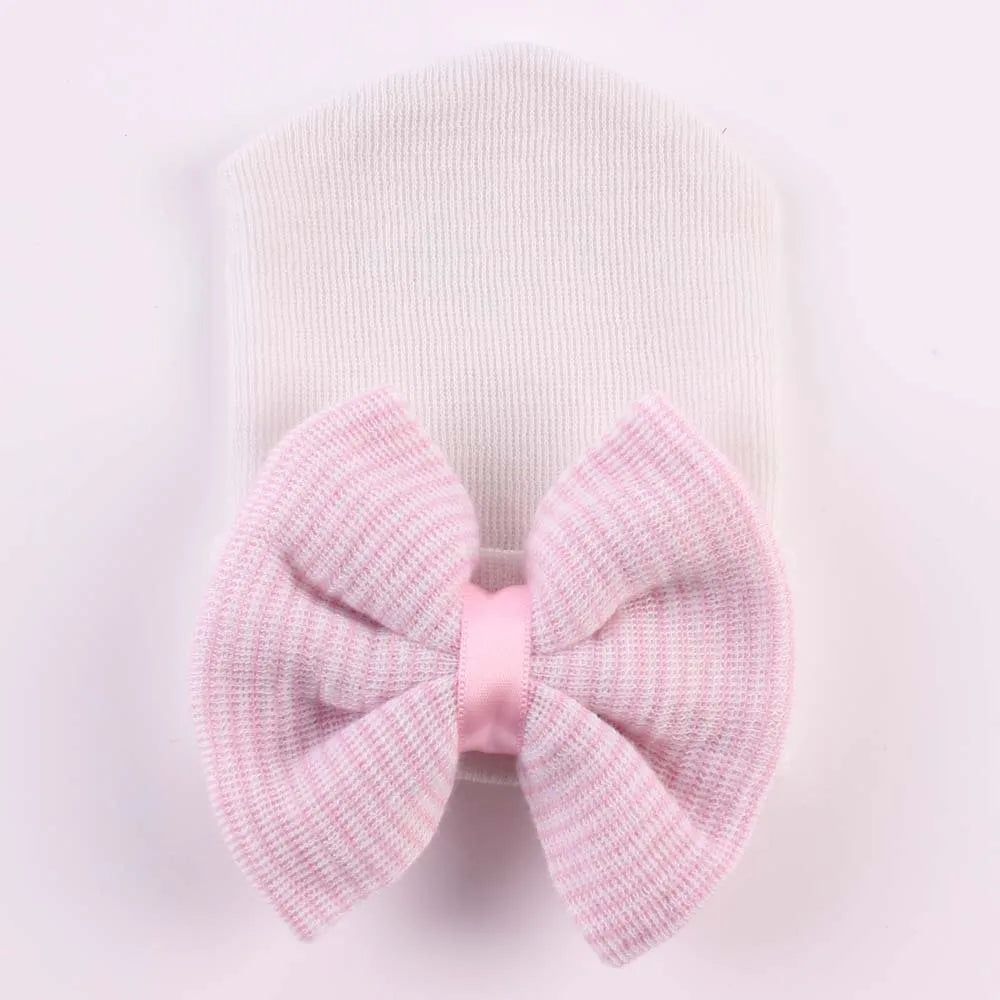 Gorro de algodón con lazo grande para recién nacida