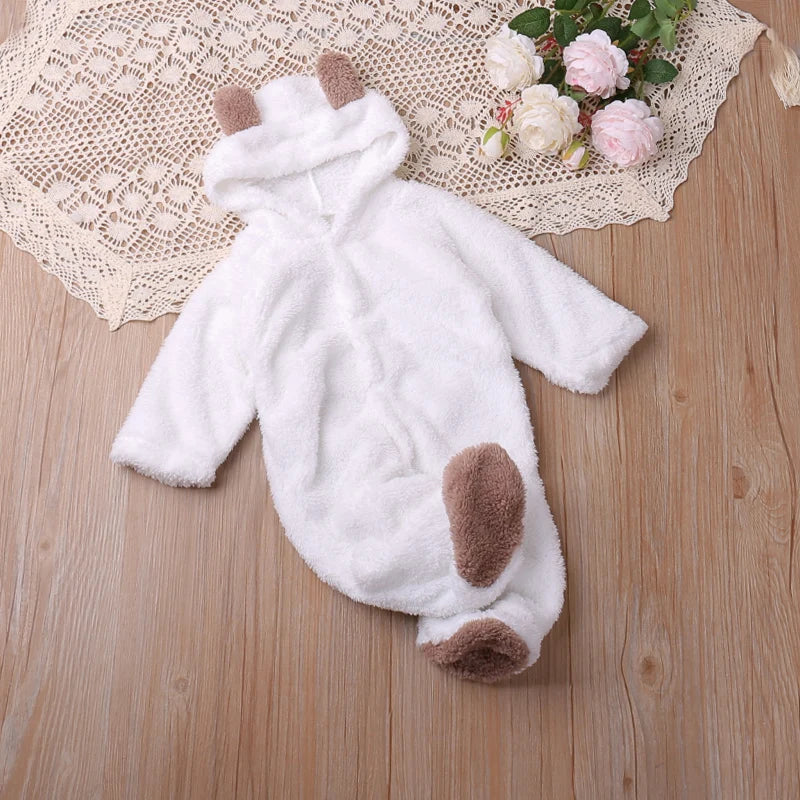 Adorable barboteuse bébé motif ours