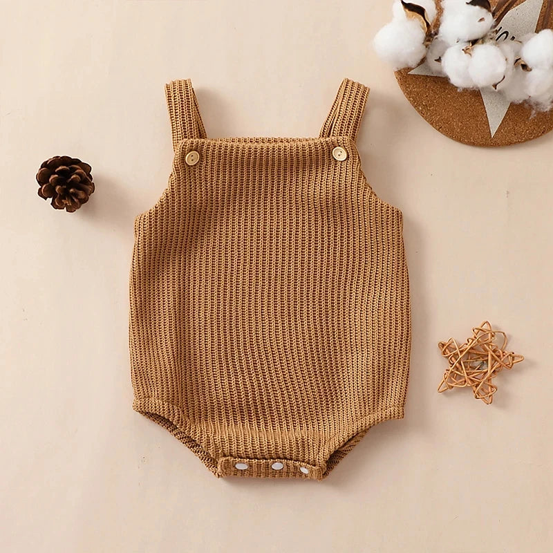 Barboteuse tricotée pour bébé