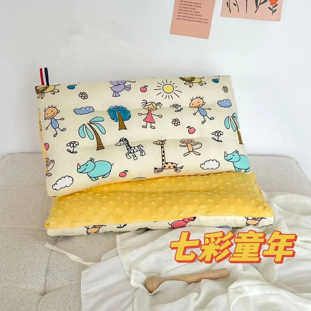 Almohada de terciopelo suave para bebé