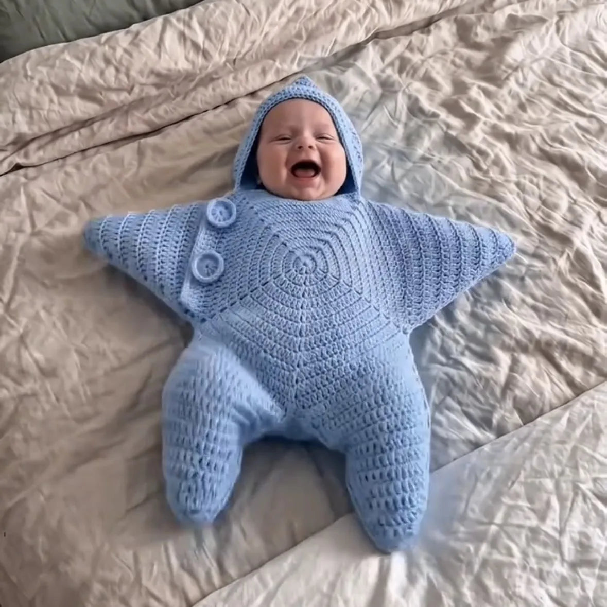 Barboteuse pour bébé en crochet avec étoile de mer
