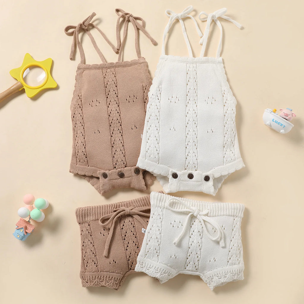 Conjunto de punto con volantes para bebé