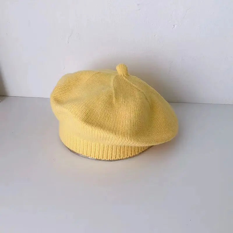 Béret en tricot pour nouveau-né