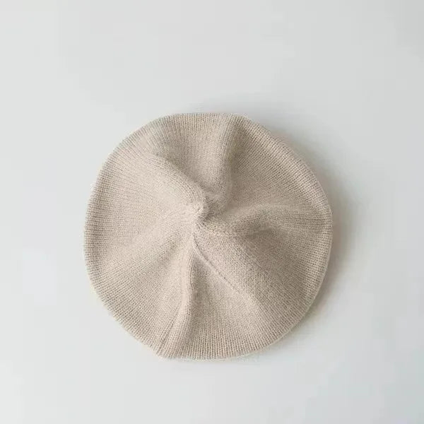 Béret en tricot pour nouveau-né