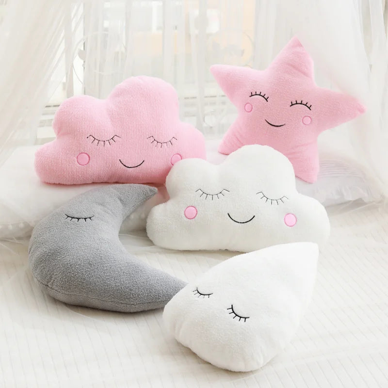 Oreiller en peluche nuage, lune et étoile
