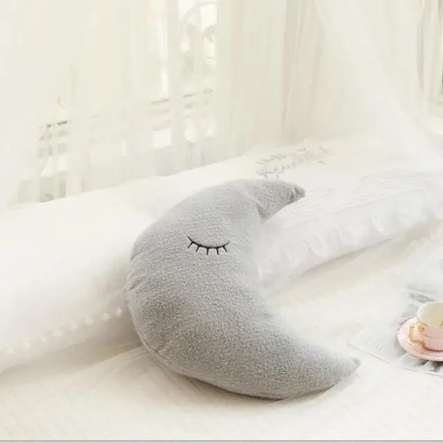 Oreiller en peluche nuage, lune et étoile